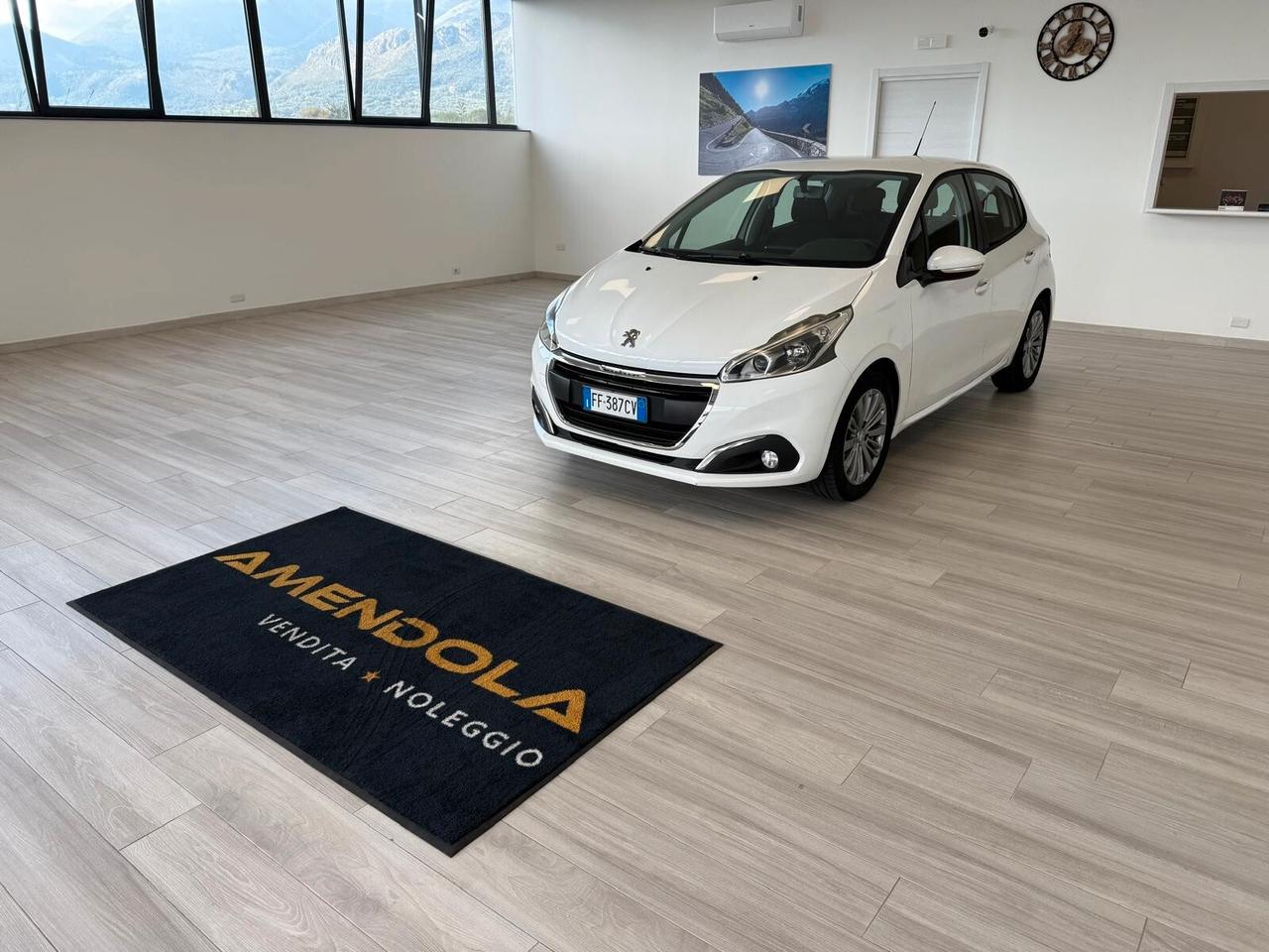 Peugeot 208 PureTech 82 5p. GPL Allure