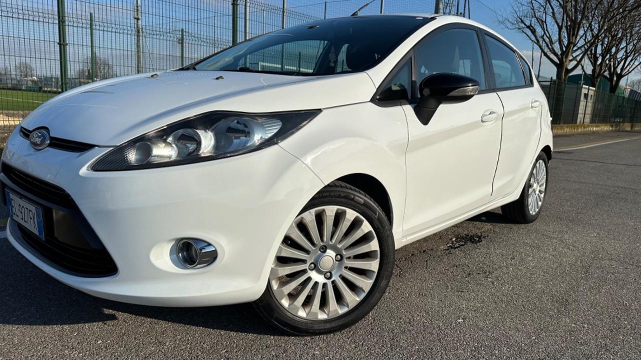 Ford Fiesta 1.6 TDCi 95CV 5 porte(anche per neopatentati)