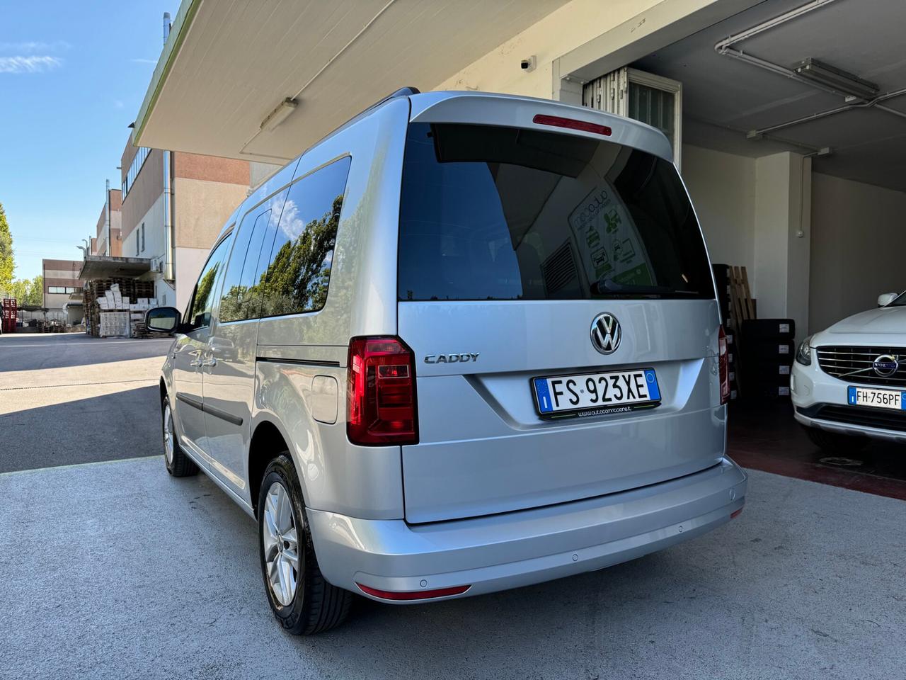 Volkswagen Caddy 2.0 TDI N1 DSG GARANZIA 24 MESI