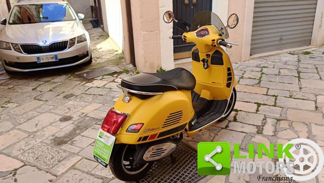 PIAGGIO Vespa GTS 300 Super Sport