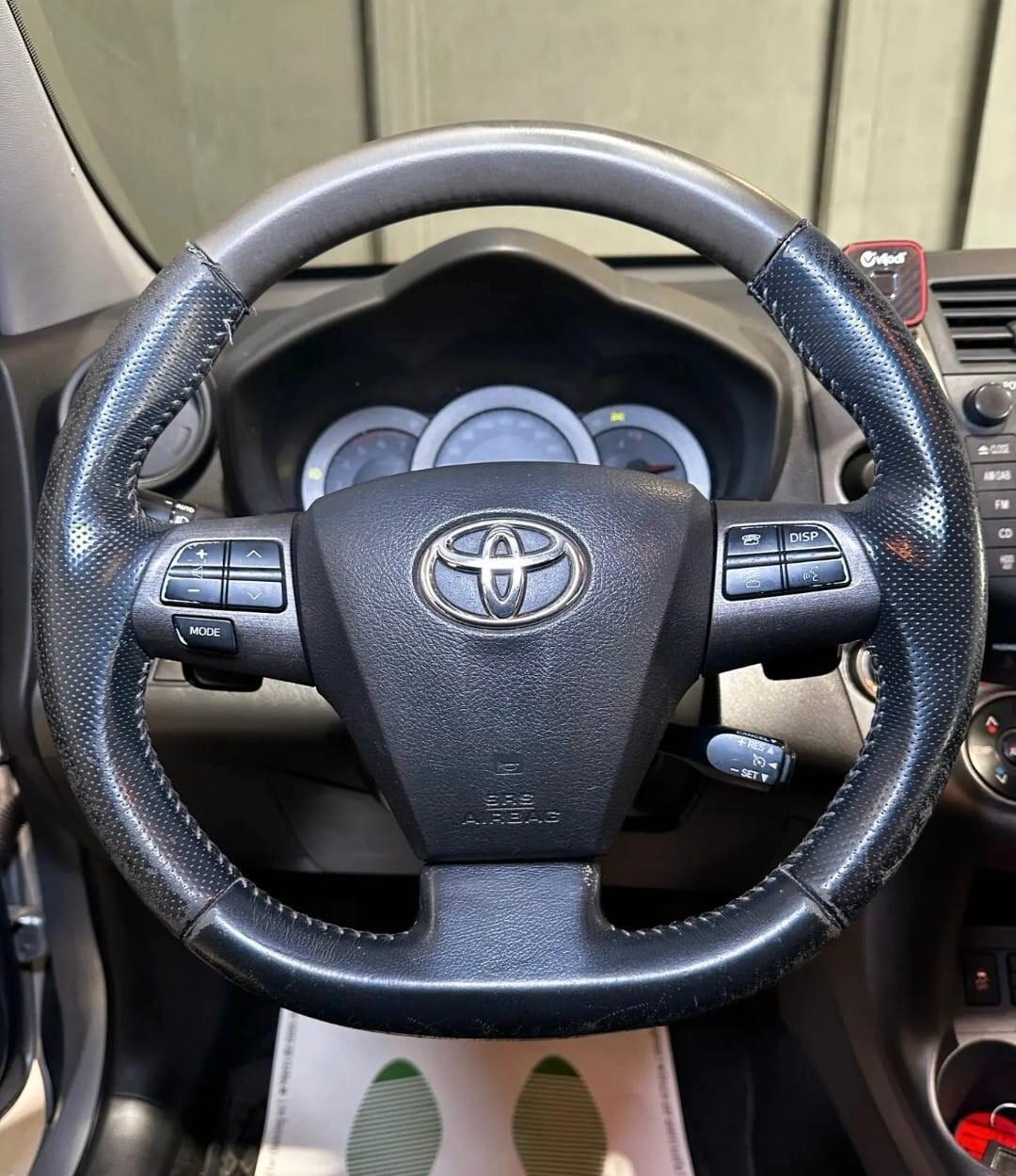 Toyota RAV 4 RAV4 2.2 D-4D 150 CV DPF Luxury