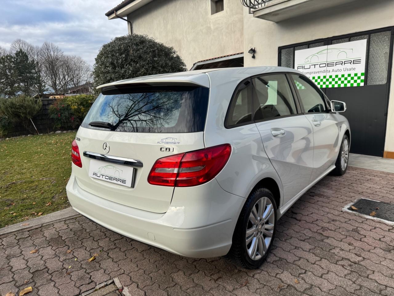 Mercedes-benz B 180 CDI BlueEFFICIENCY Executive