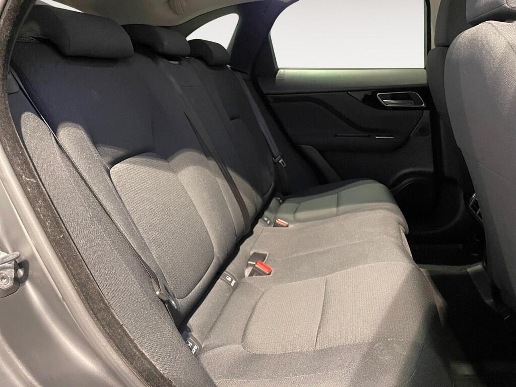 Jaguar F-Pace 2.0d i4 Pure 180cv auto my18