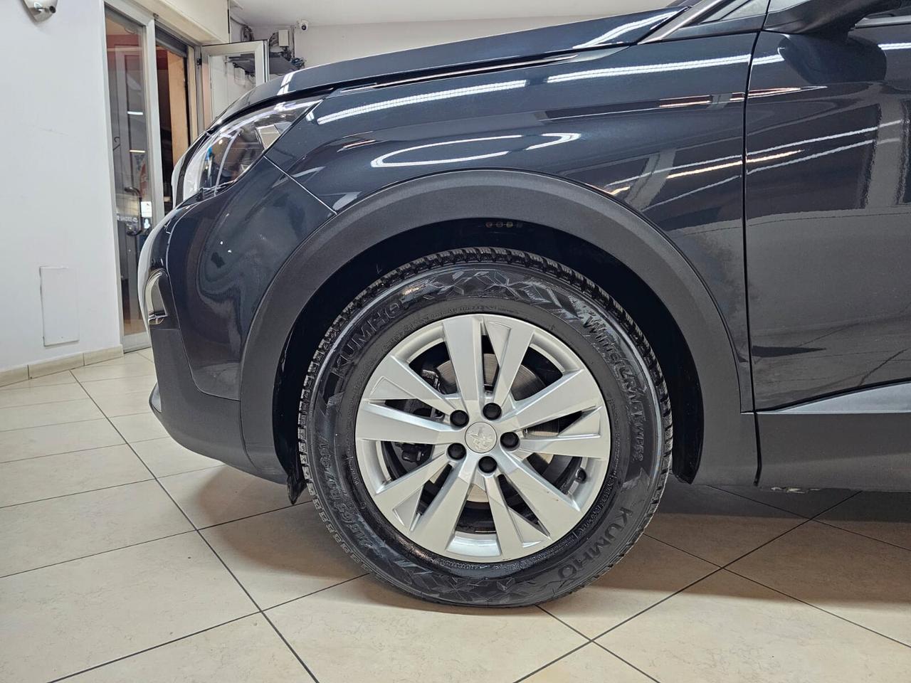PEUGEOT 3008 BLUEHDI 130cv S&S EAT8 BUSINESS