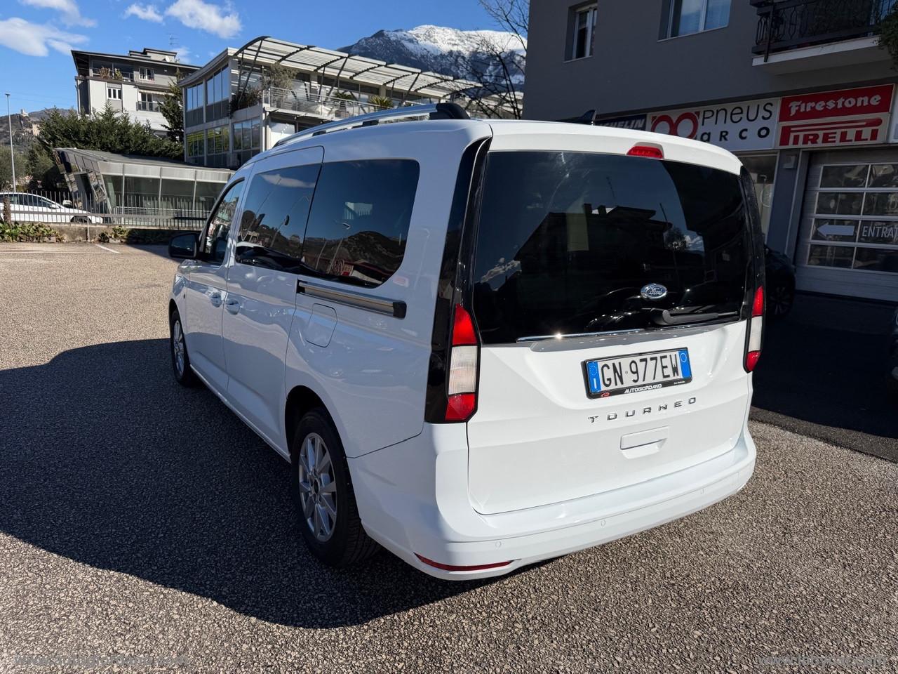 FORD Gr.Tourneo Connect 2.0 122 aut. Tit.
