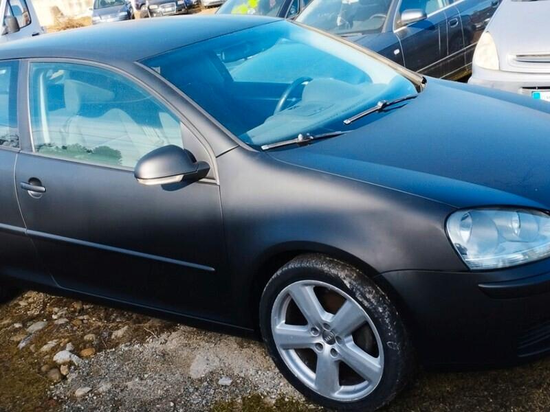 Volkswagen Golf 2.0 16V TDI NERO OPACO CERCHI 18