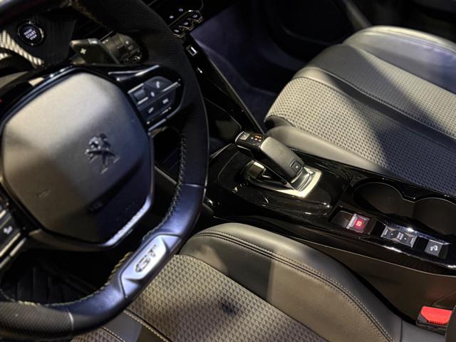 PEUGEOT 2008 BlueHDi 130 S&S EAT8 GT Line