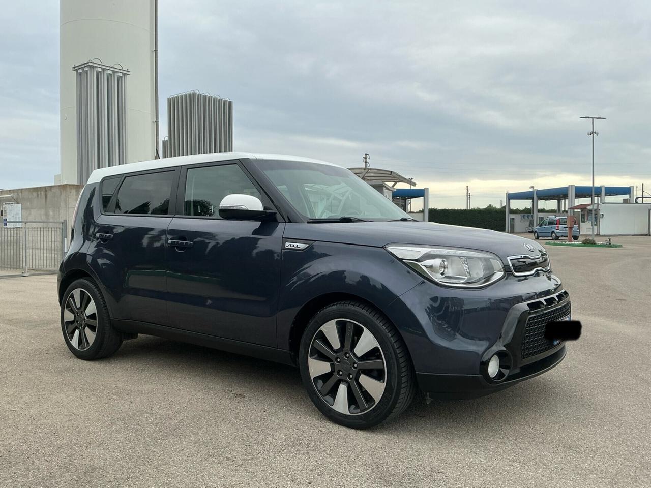 KIA SOUL 1.6 CRDI 136 Cv STRAFULL BI-COLOR 10/2016