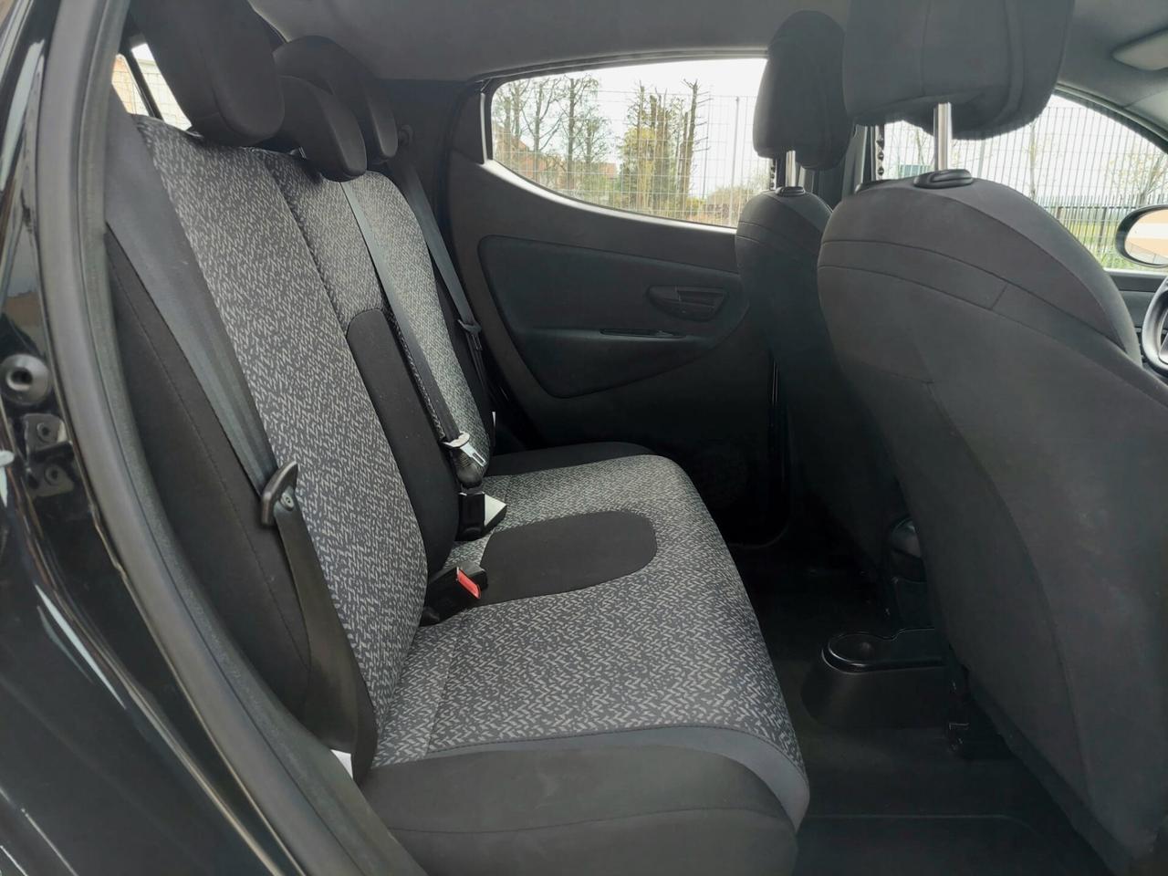 LANCIA Ypsilon 1.0 FireFly Hybrid Silver - 2023