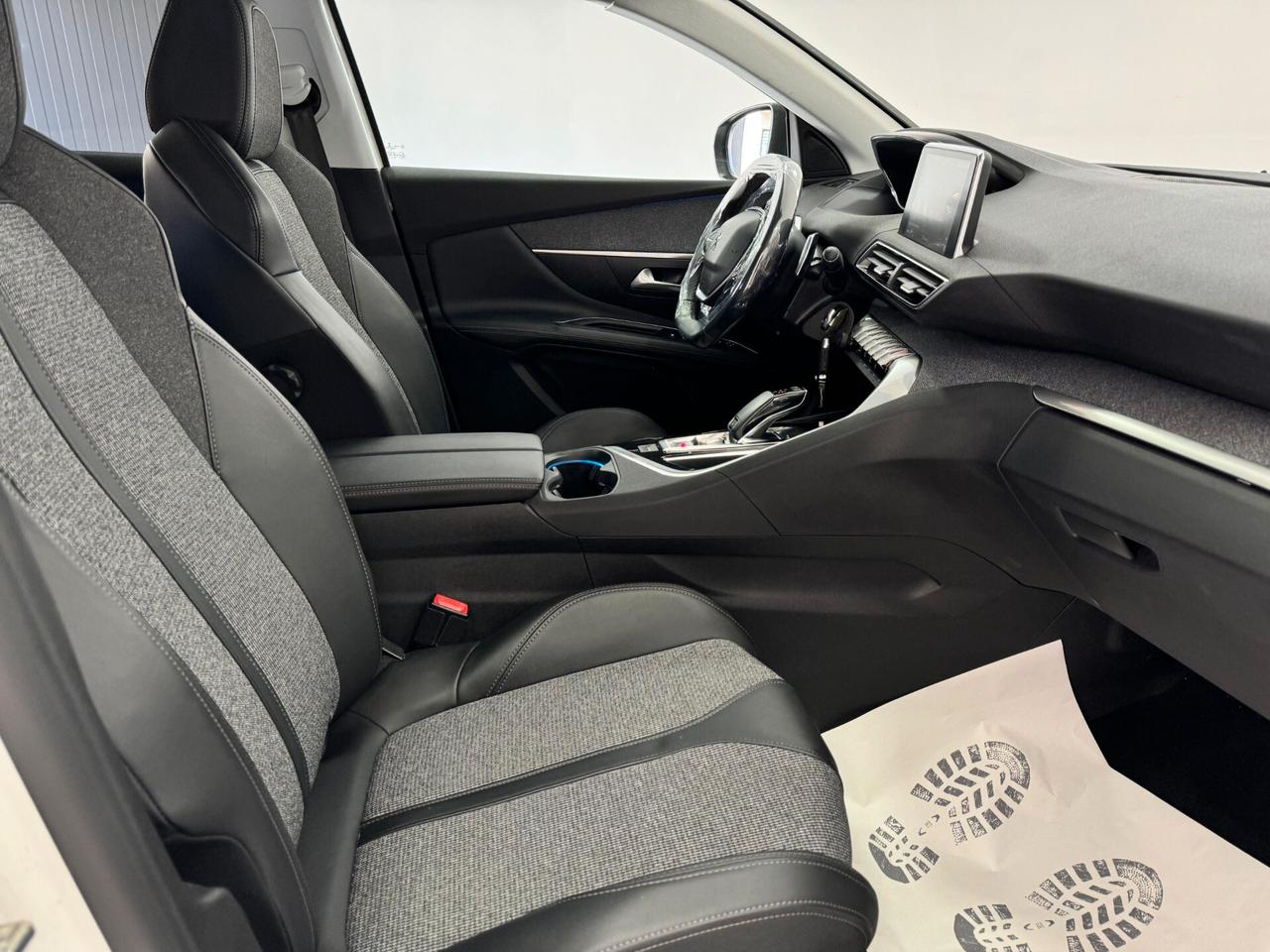 Peugeot 3008 BlueHDi 130-AUTOMATICA-GARANTITA