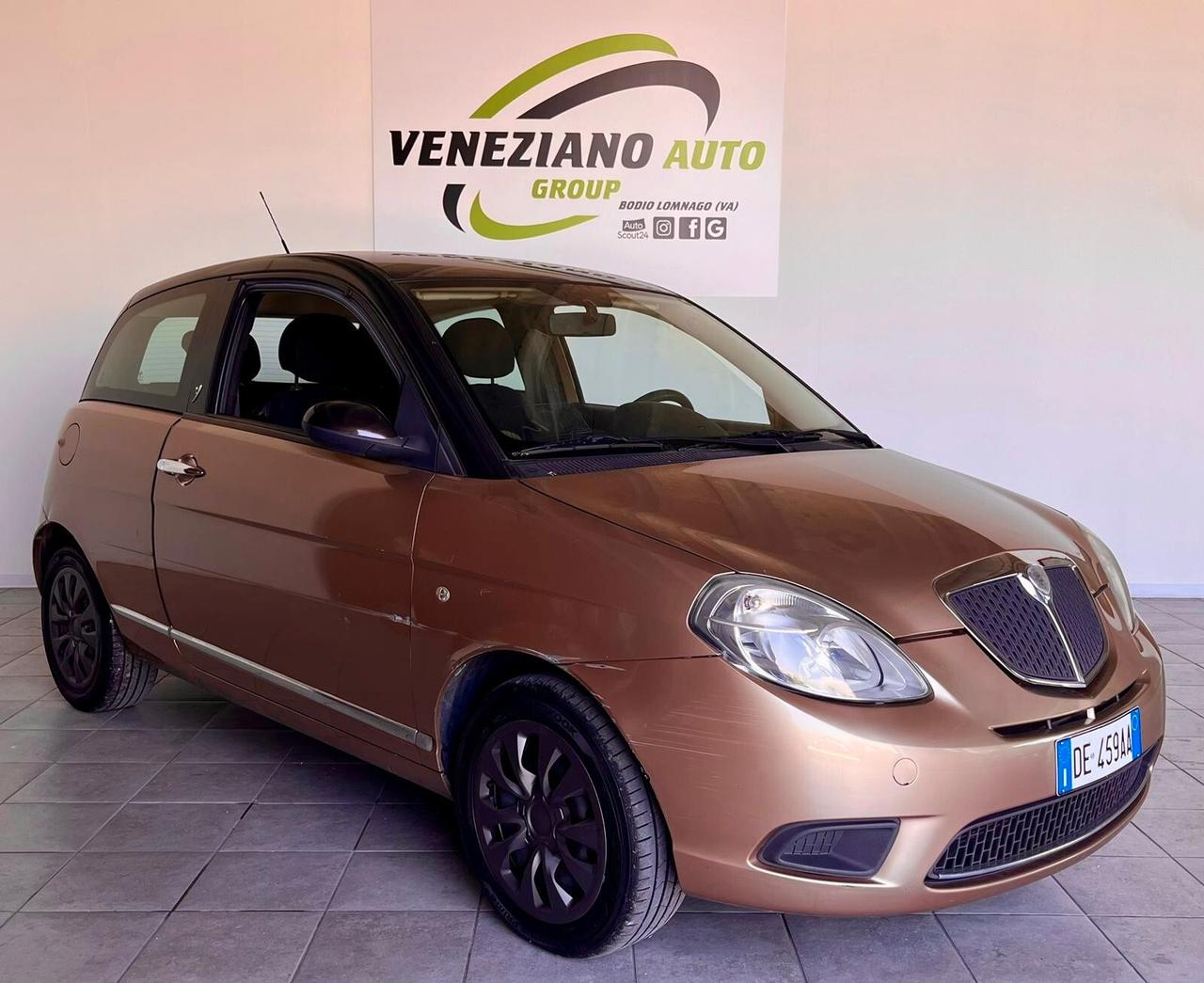 Lancia Ypsilon 1.2 Argento