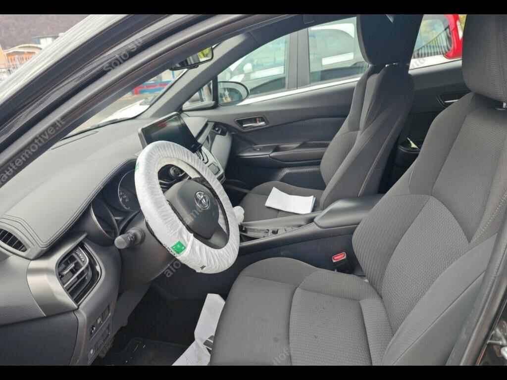 Toyota C-HR 1.8 Hybrid E-CVT Business