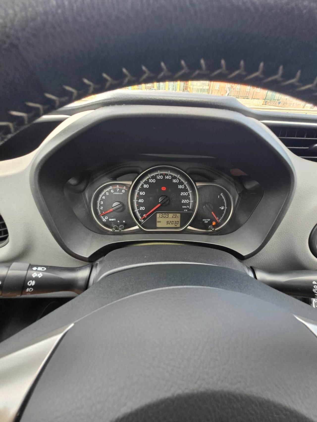 Toyota Yaris 1.0 5 porte Lounge