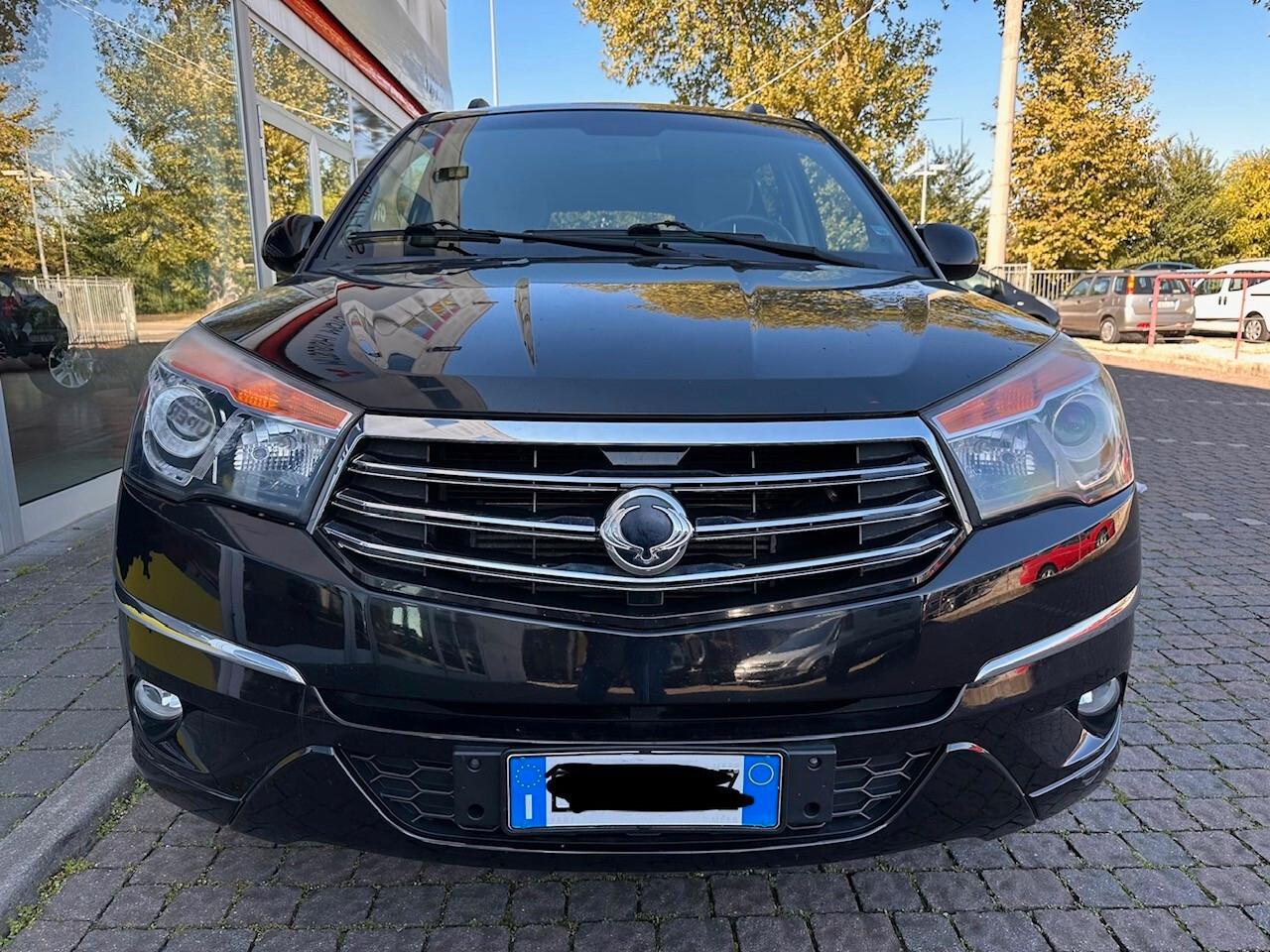 Ssangyong Rodius 2.0 Xdi 4WD A/T