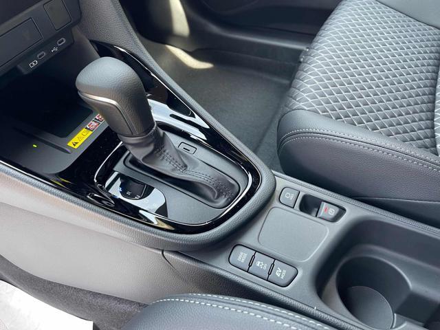 TOYOTA Yaris 1.5 130 Hybrid 5 porte Lounge - NUOVA