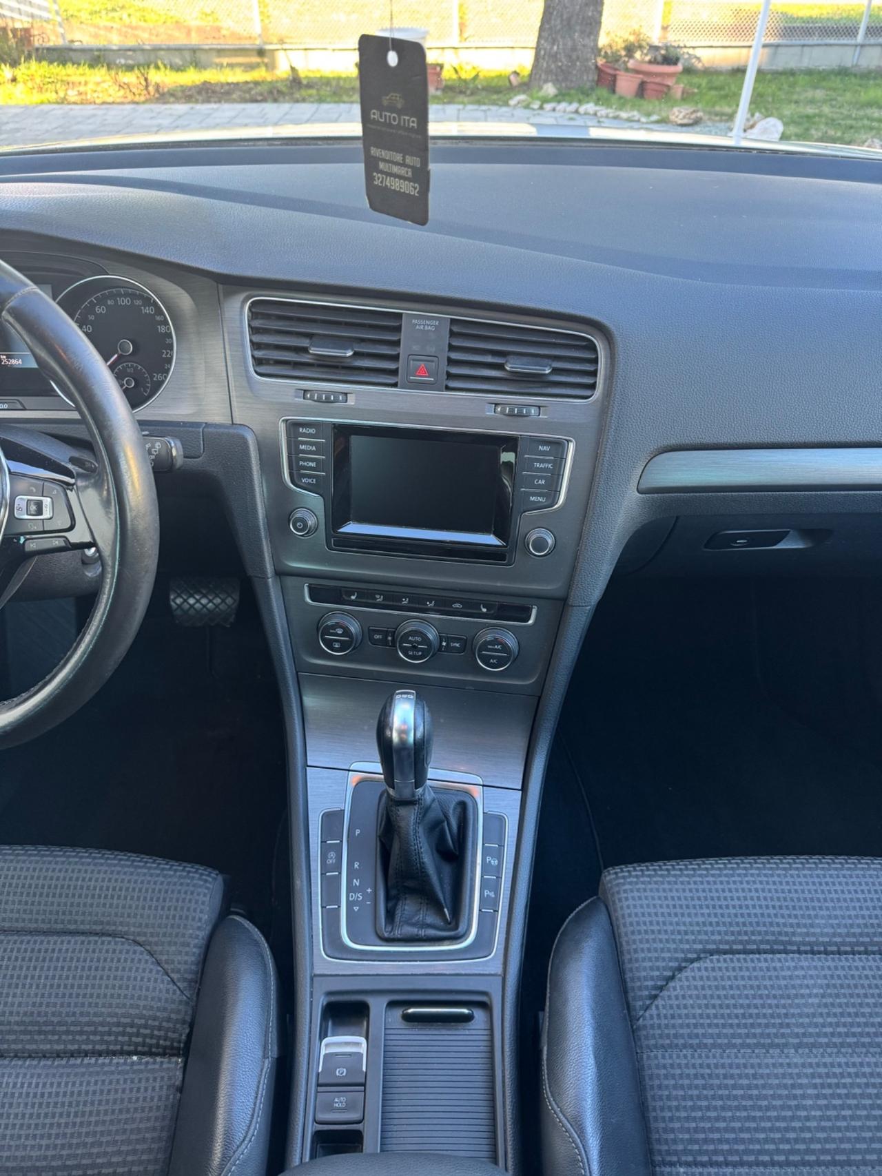 Volkswagen Golf 1.6 TDI Comfortline OK NEOPATENTATI