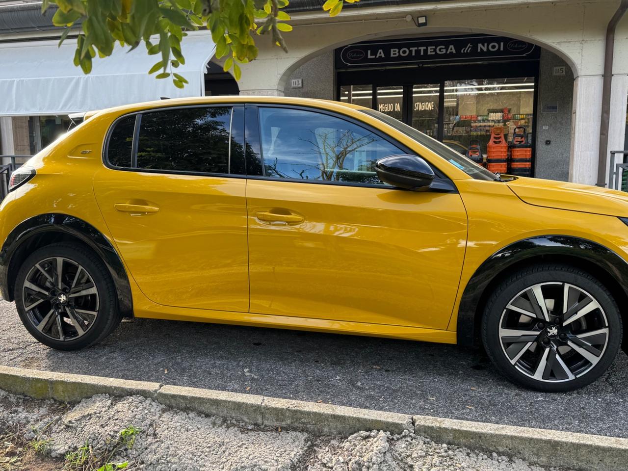 Peugeot 208 PureTech 100 Stop&Start 5 porte GT