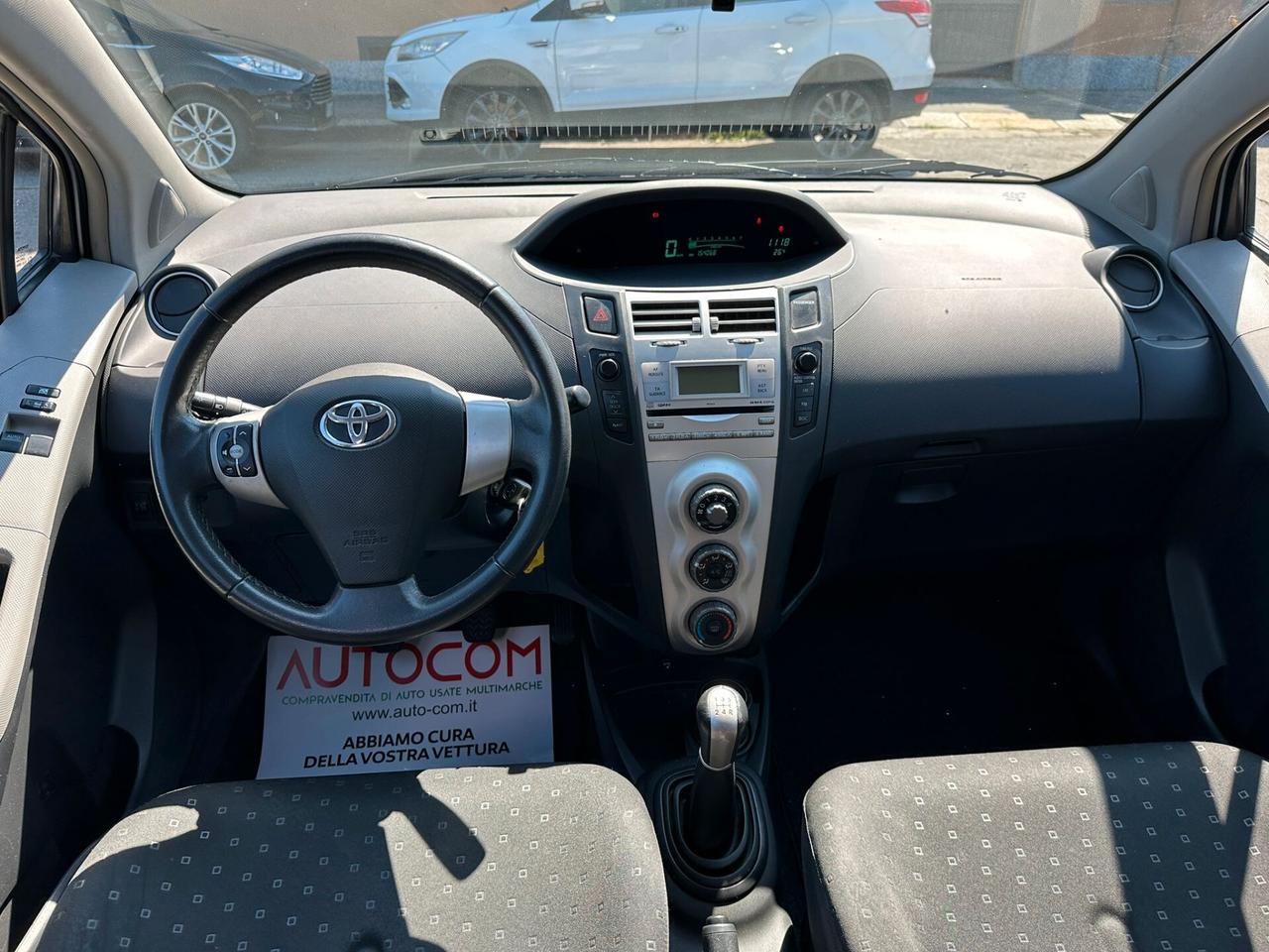 Toyota Yaris 1.0 5 porte