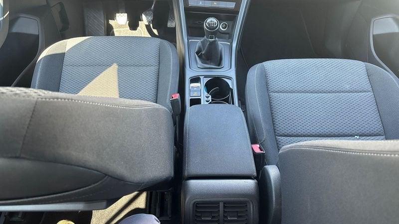 Volkswagen Touran III 2015 1.6 TDI SCR 115cv Business