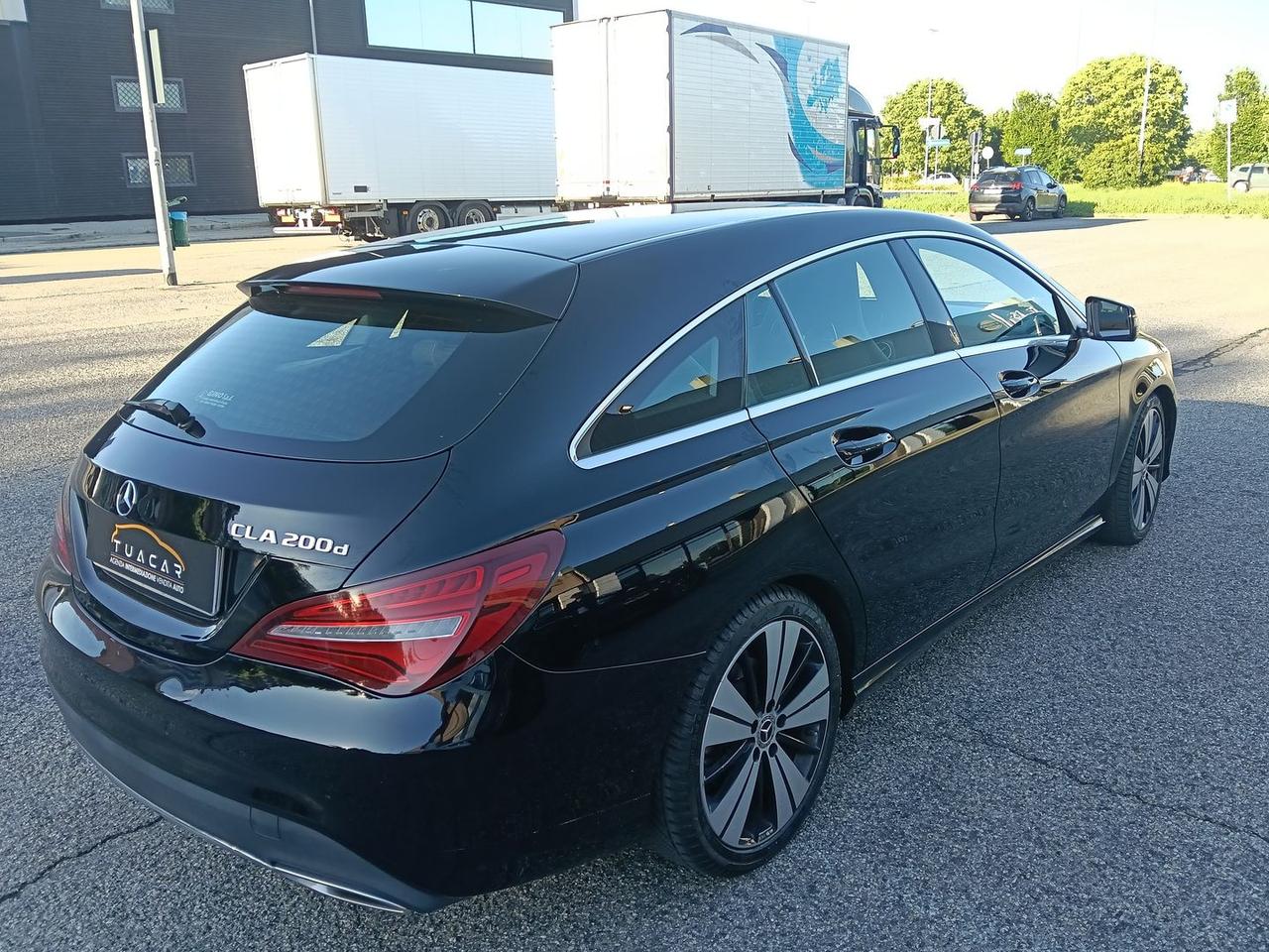 Mercedes-Benz CLA 200 S.W. Automatic Busine #10798