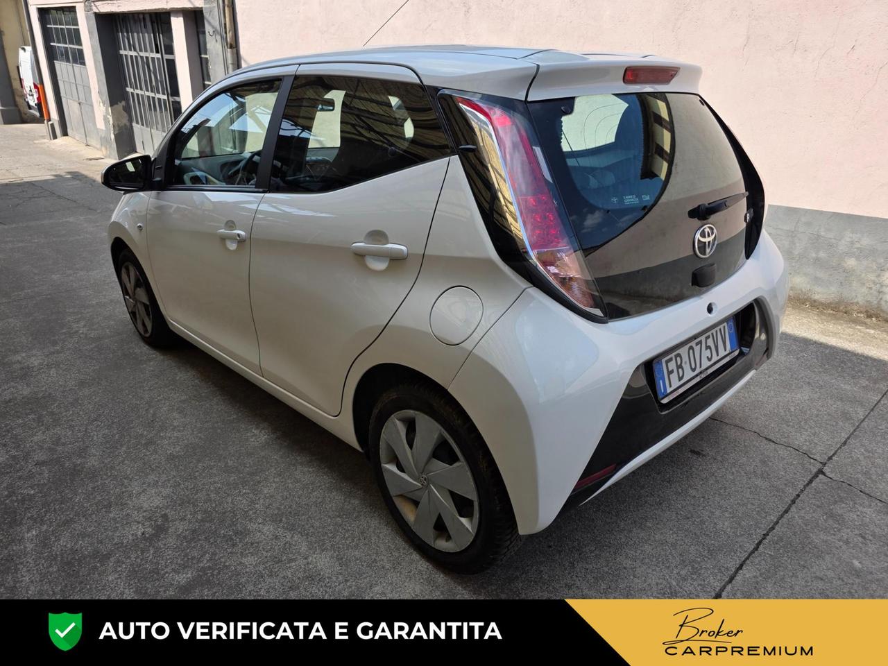 Toyota Aygo Aygo 5p 1.0 x-cool m-mt my15