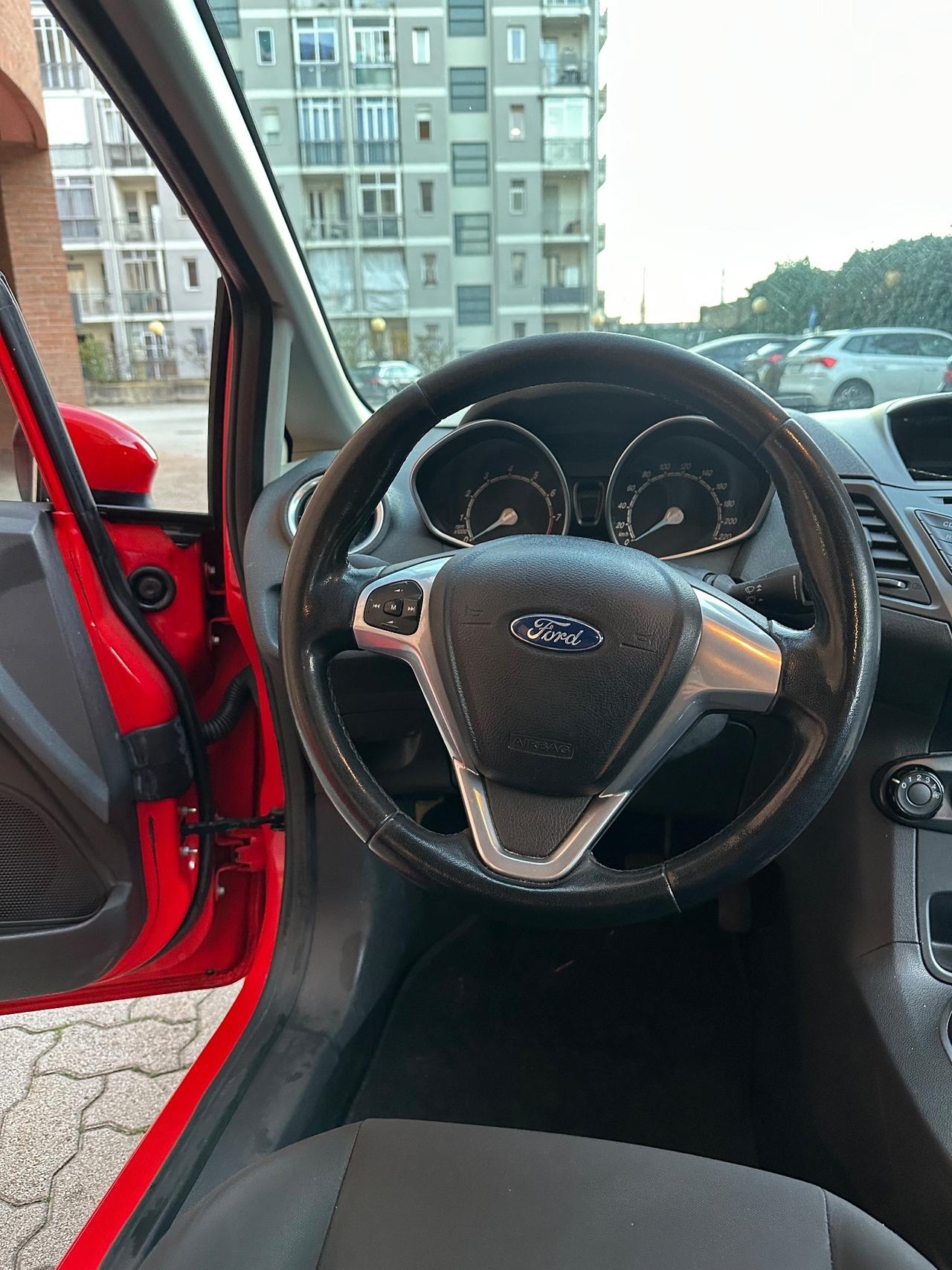 Ford Fiesta 1.4 5p. Bz.- GPL Titanium