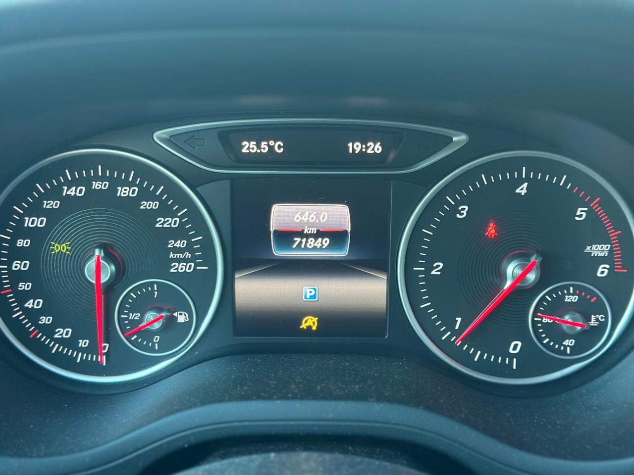 Mercedes-benz B 180 B 180 d Premium