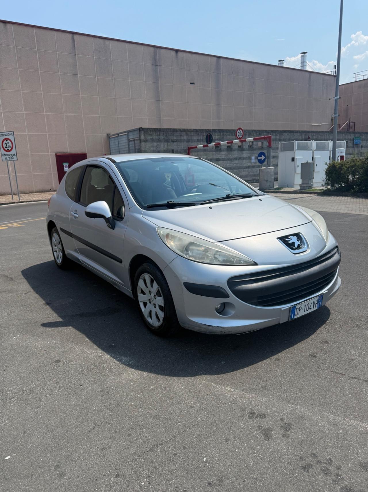 Peugeot 207 1.4 HDi 70CV 3p. XS