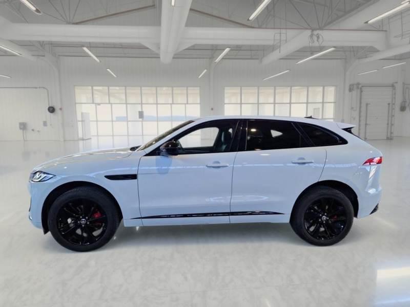 Jaguar F-Pace 2.0d i4 mhev R-Dynamic SE awd 204cv auto