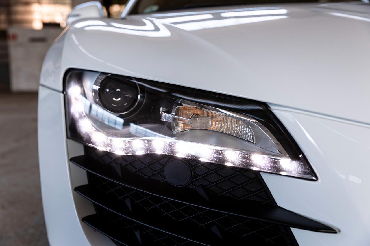 Audi R8 4.2 V8 FSI quattro