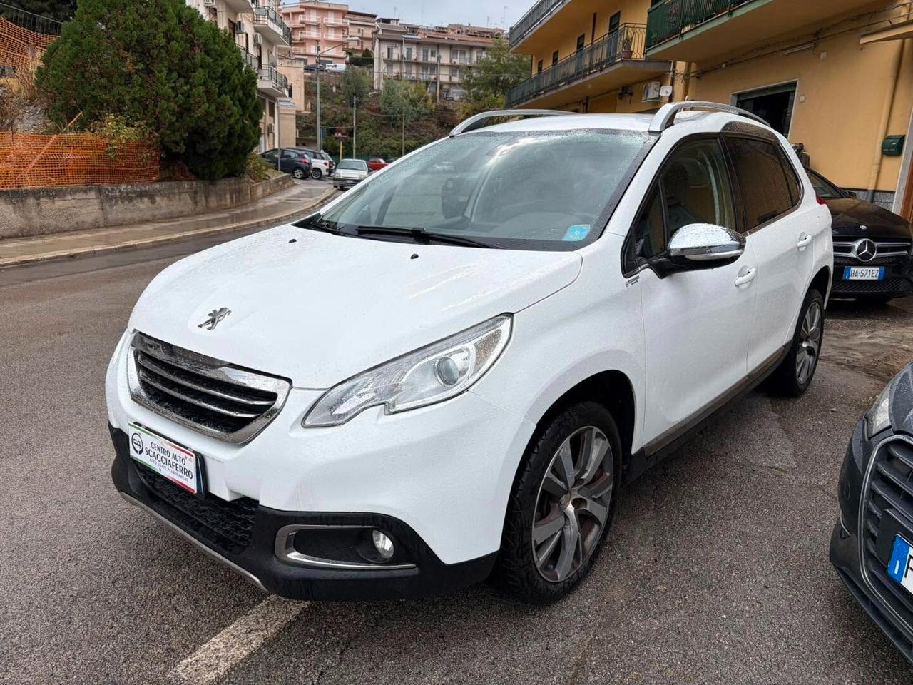 Peugeot 2008 1.6 e-HDi 92 CV Stop&Start Allure