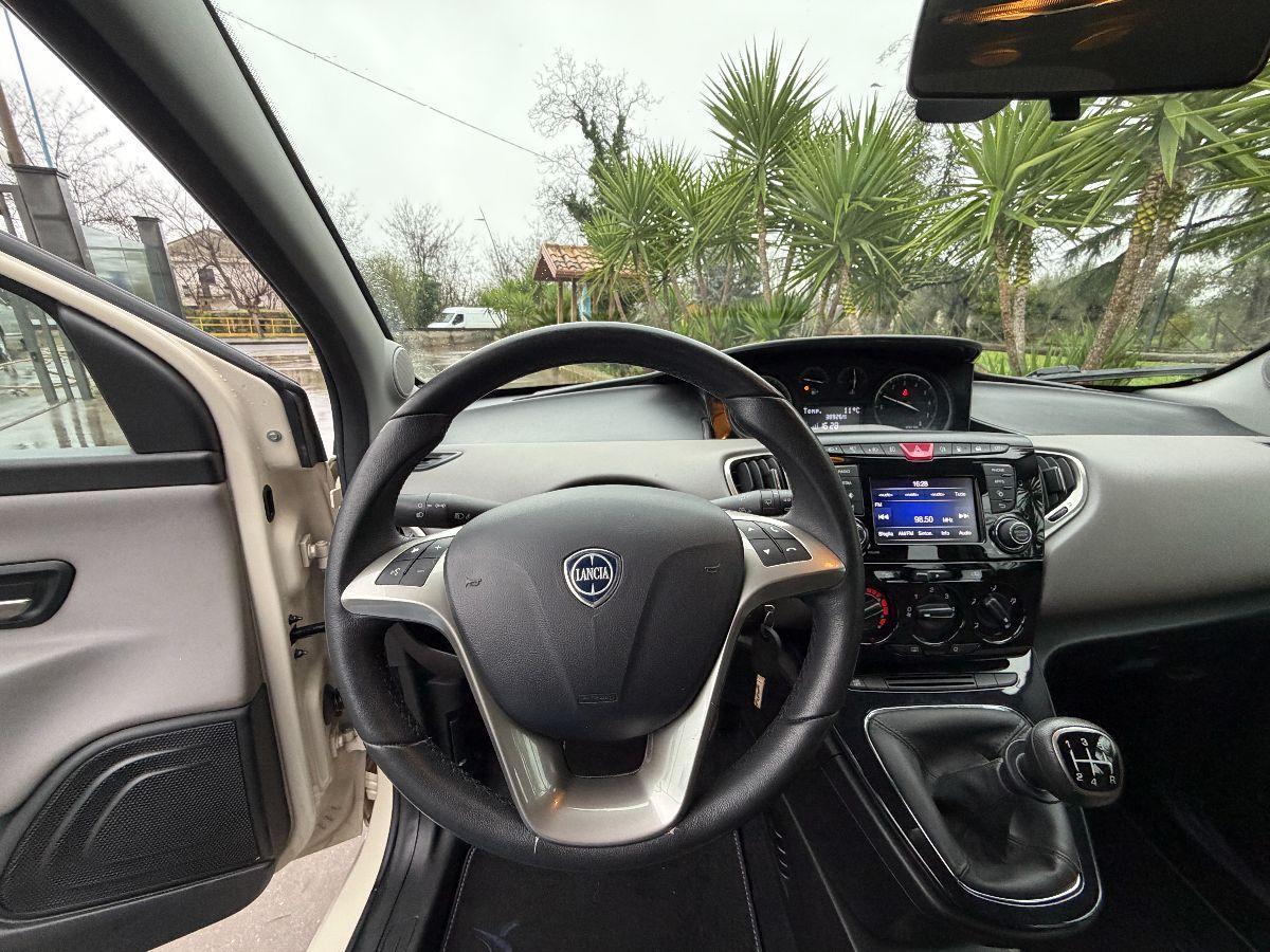 LANCIA - Ypsilon - 1.2 69 CV 5p. GPL Ecochic Gold