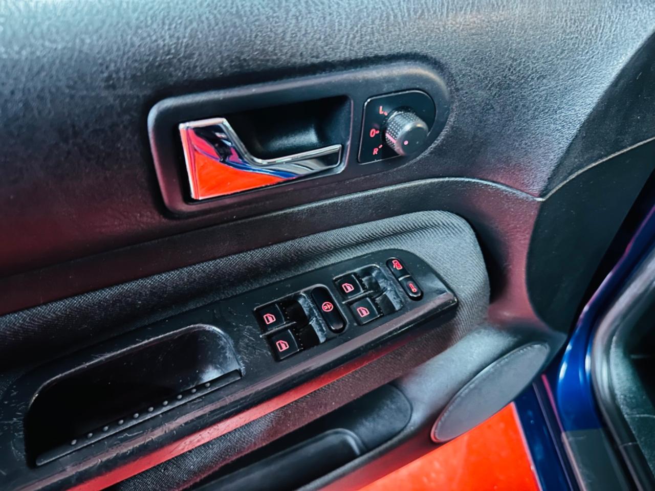 Volkswagen Golf 1.6 cat 5 porte Highline