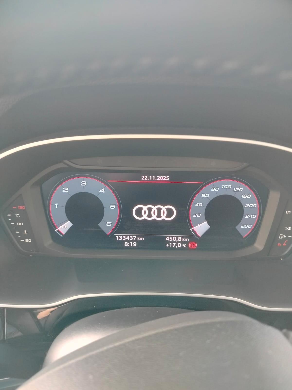 Audi Q3 35 TDI S tronic Business