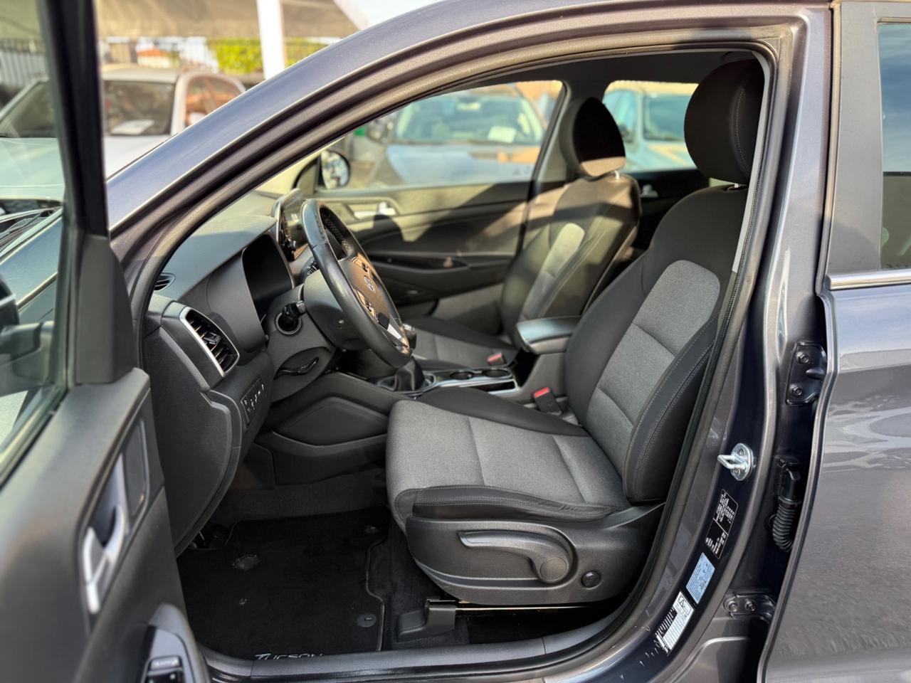 Hyundai Tucson 1.6 CRDi Exellence Pari al nuovo