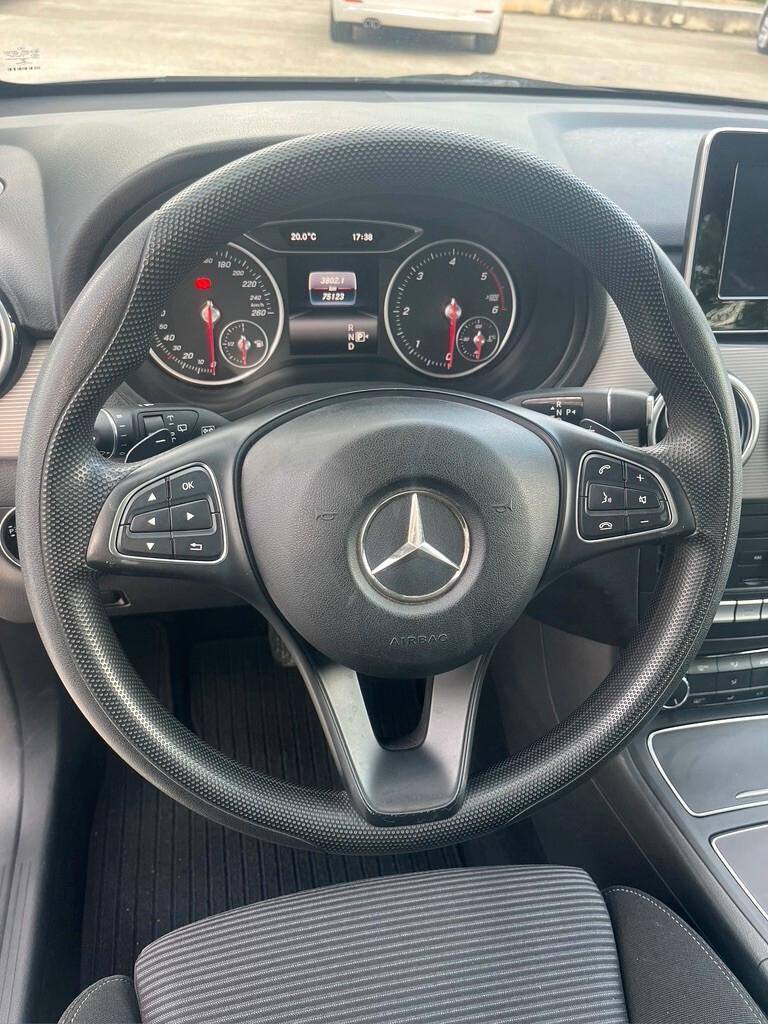 Mercedes-benz B 180 SPORT......SOLI 75000KM