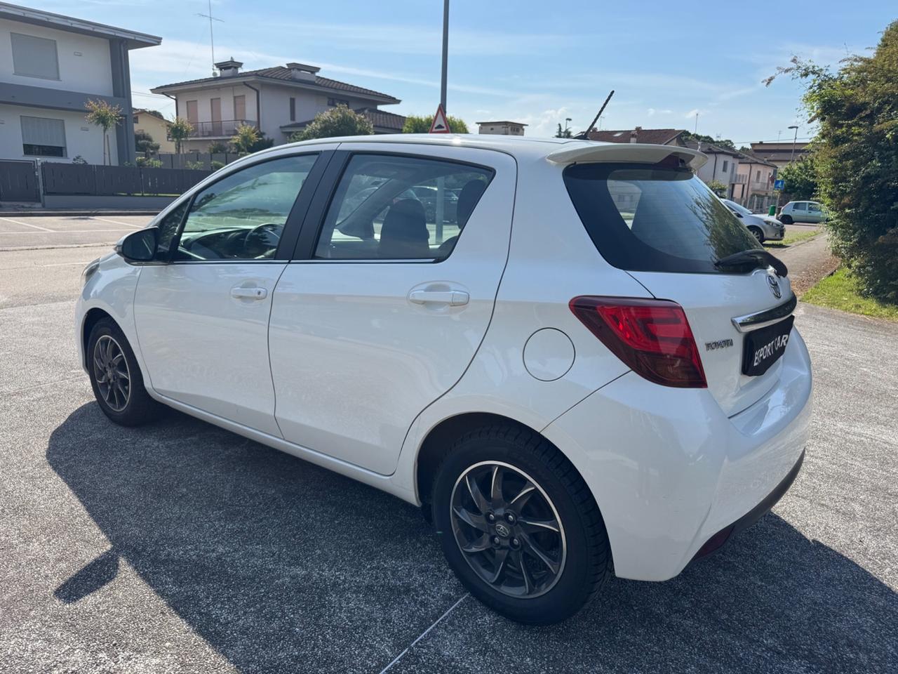 Toyota Yaris 1.0 5 porte Lounge