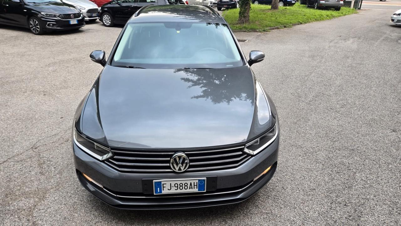 Volkswagen Passat Variant 1.6 TDI SCR DSG Business BMT