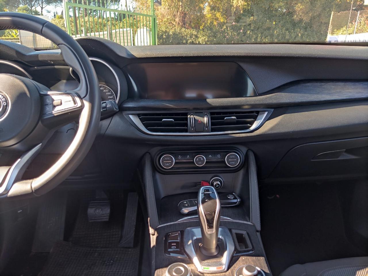 Alfa Romeo Stelvio 2.2 Turbodiesel 190 CV AT8 RWD Business