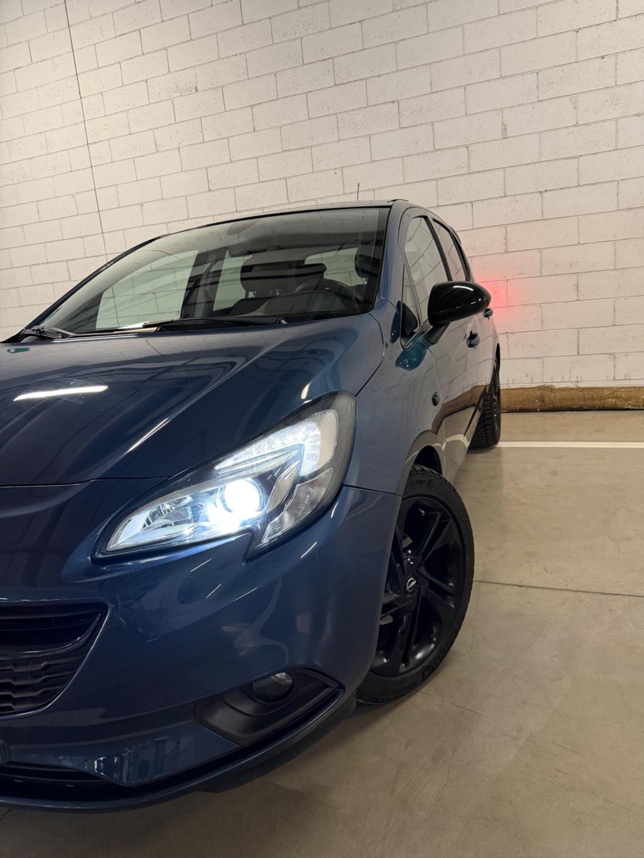 Opel Corsa 1.2 5 porte b-Color