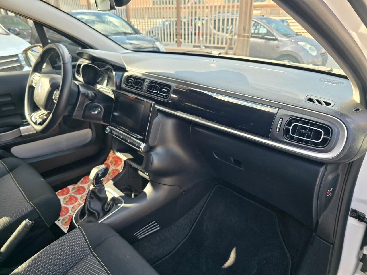 Citroen C3 PureTech 83 S&S Shine