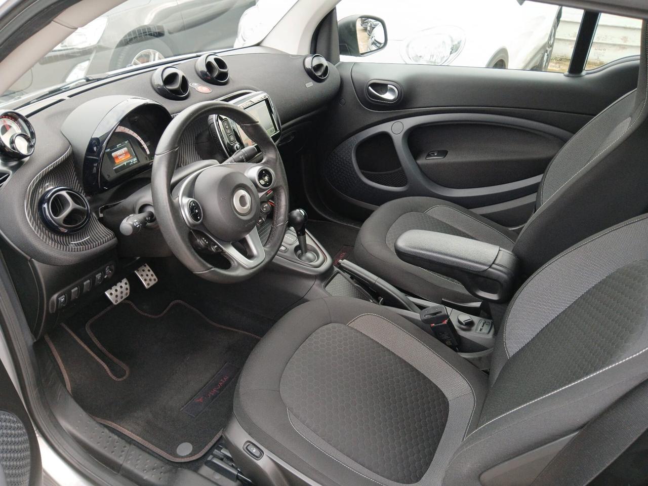 Smart ForTwo EQ cabrio Ushuaïa Brabus