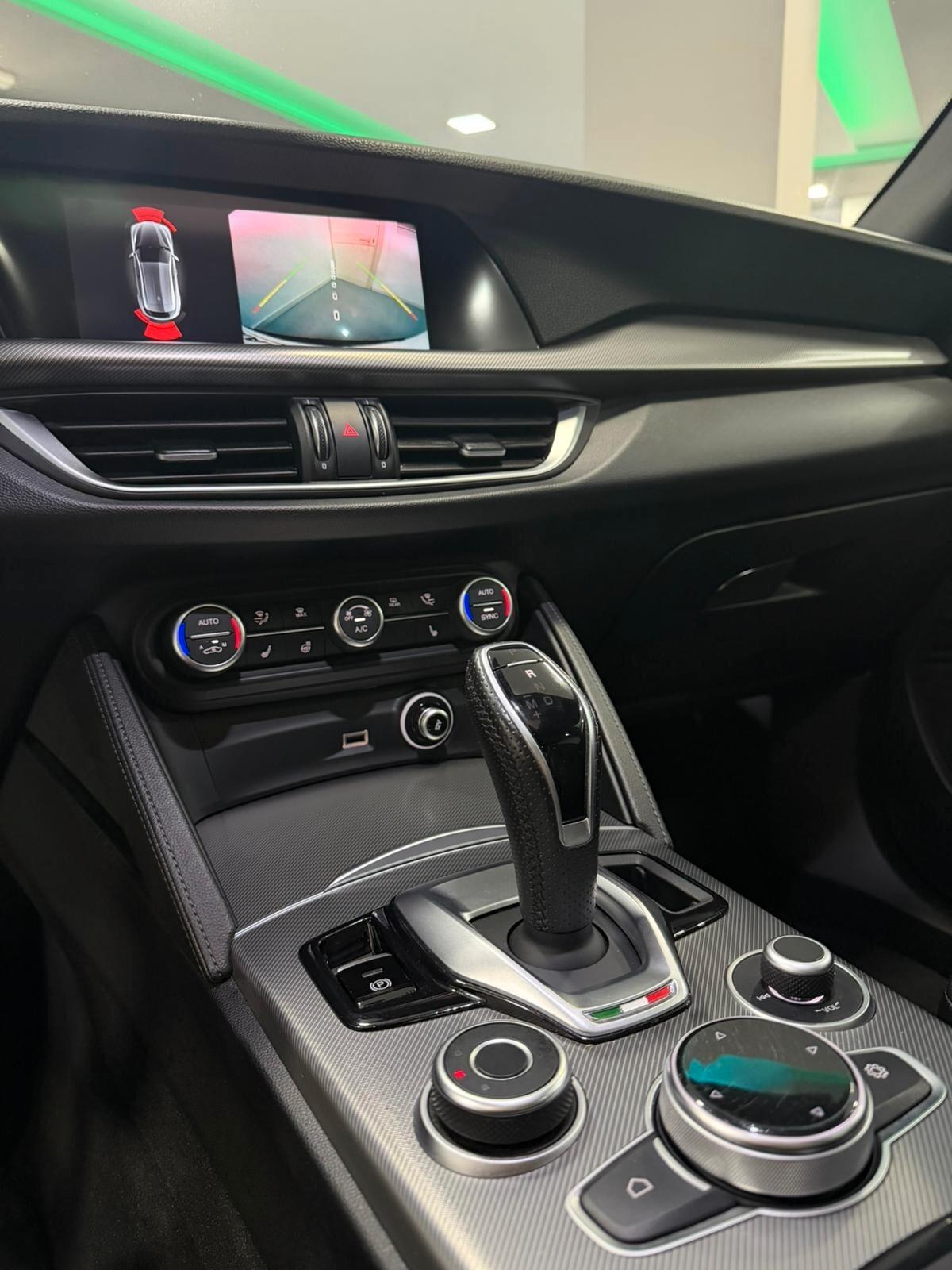 Alfa Romeo Stelvio 2.2 Turbodiesel 210 CV AT8 Q4 Veloce