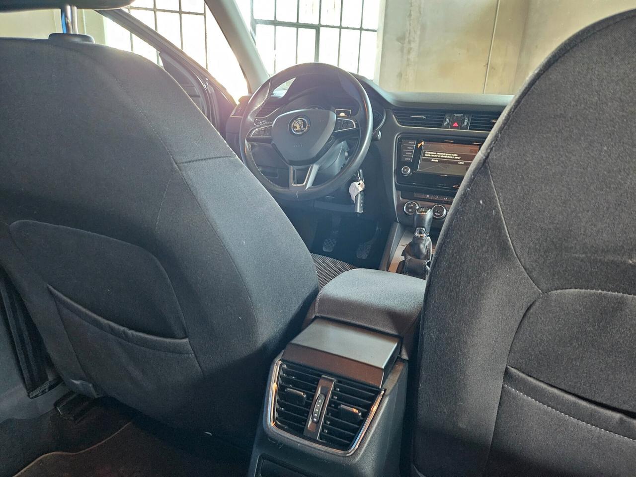 Skoda Octavia 1.6 TDI CR 110 CV Wagon Executive