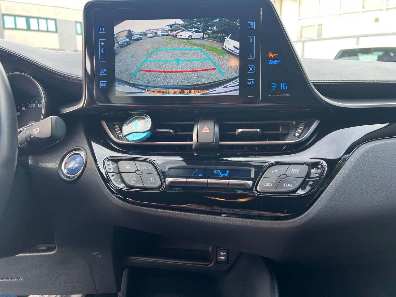 Toyota C-HR 1.8 Hybrid E-CVT Style+*TOYOTA APPROVED GARANZIA