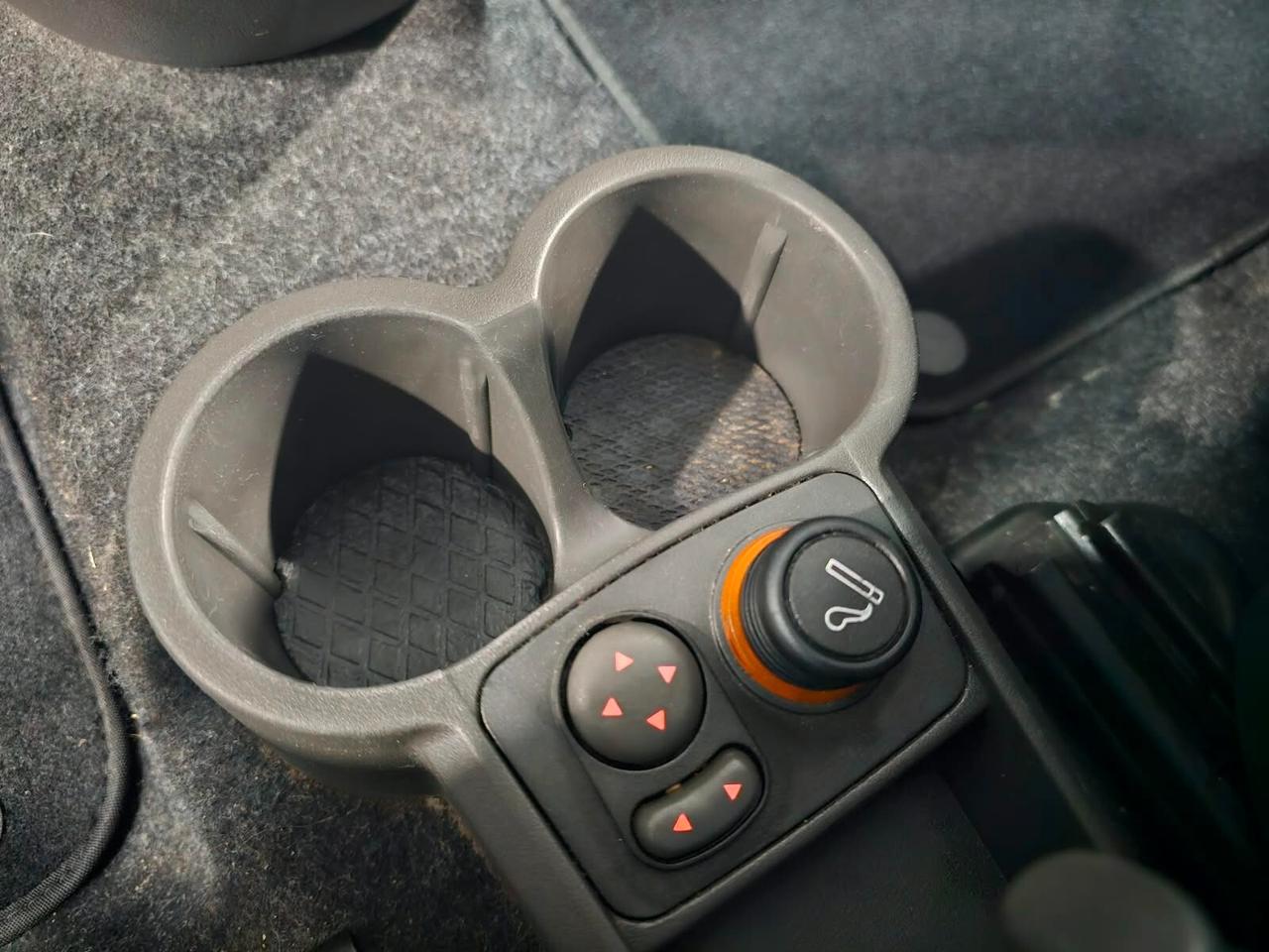 NUOVA FIAT PANDA EMOTION PLUS 1.2 BENZ 60CV - AUTO COME NUOVA.