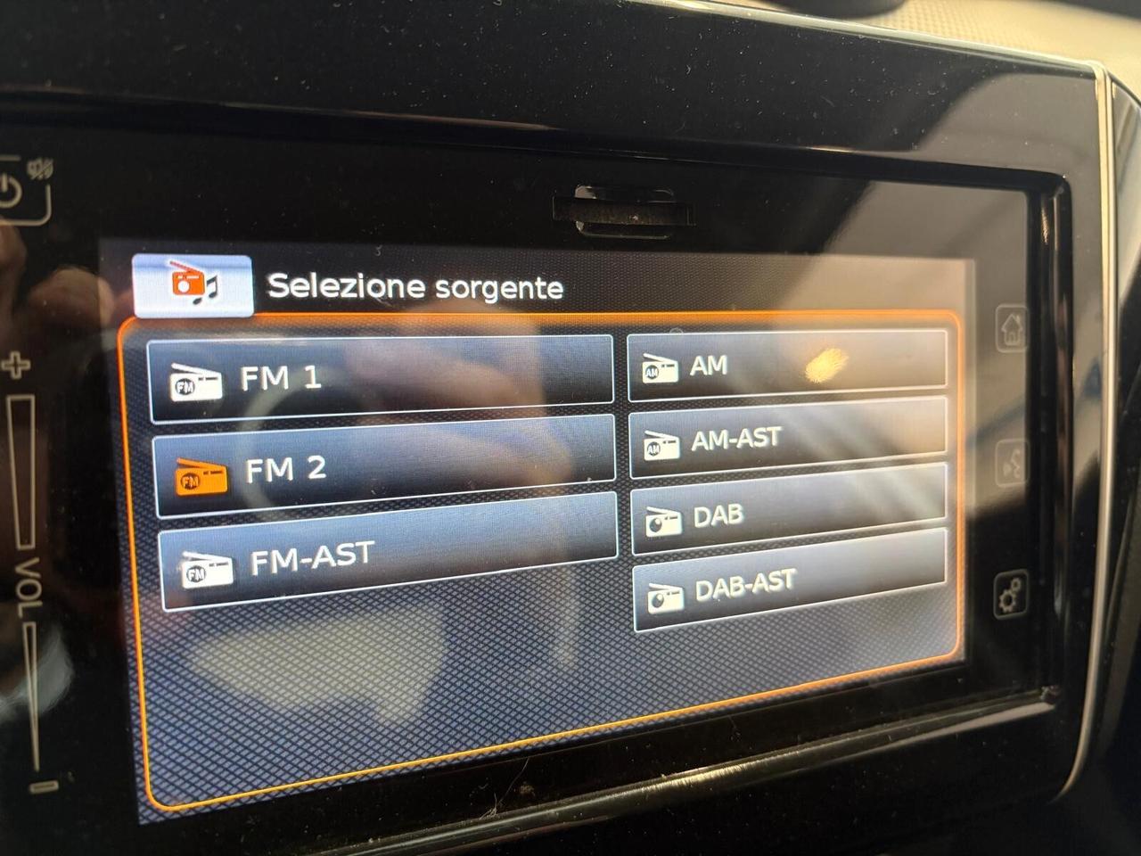 Suzuki Swift COOL 1.2 Hybrid 5p.