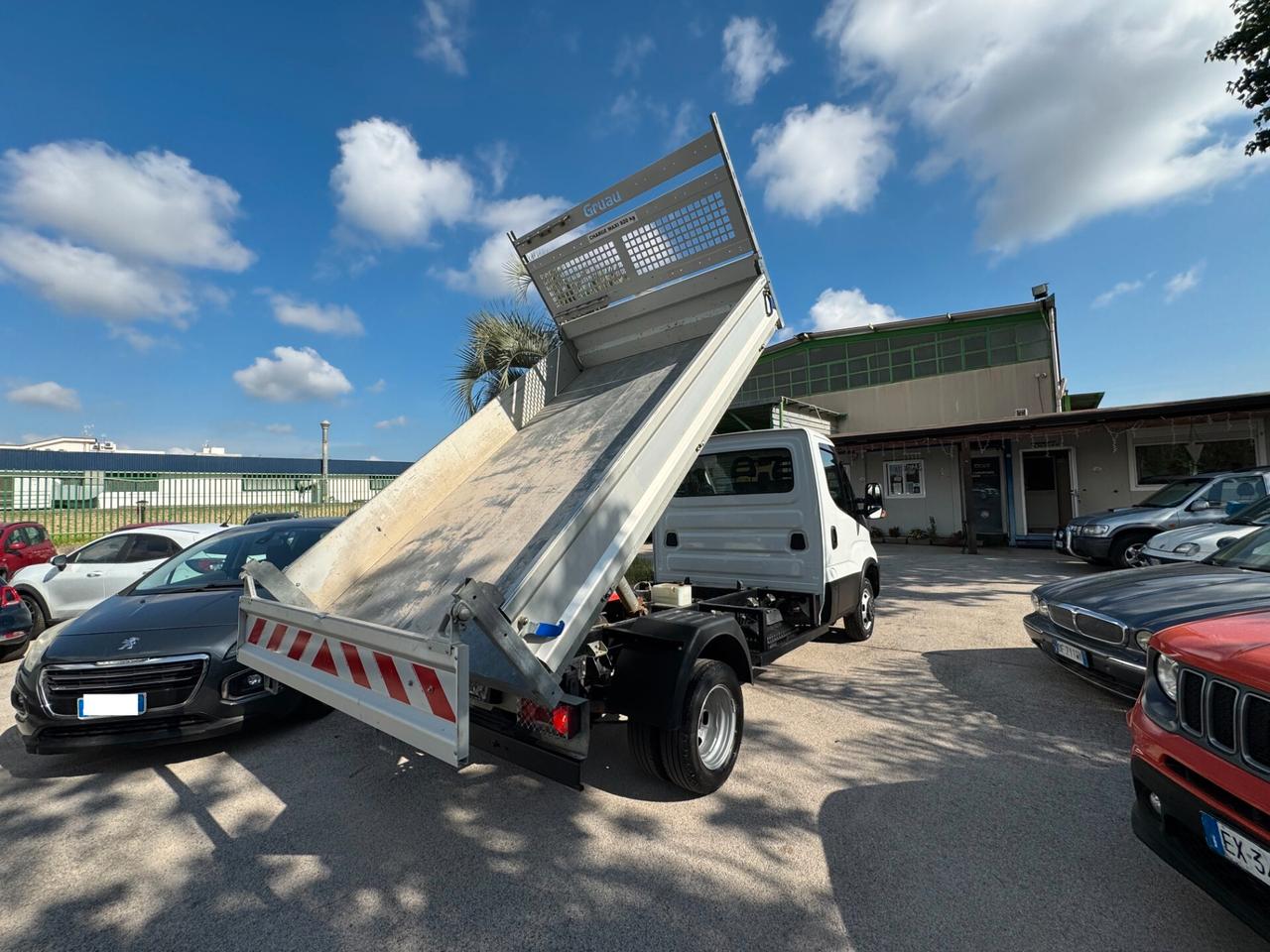 Iveco Daily 35c15 Ribaltabile (patente B)