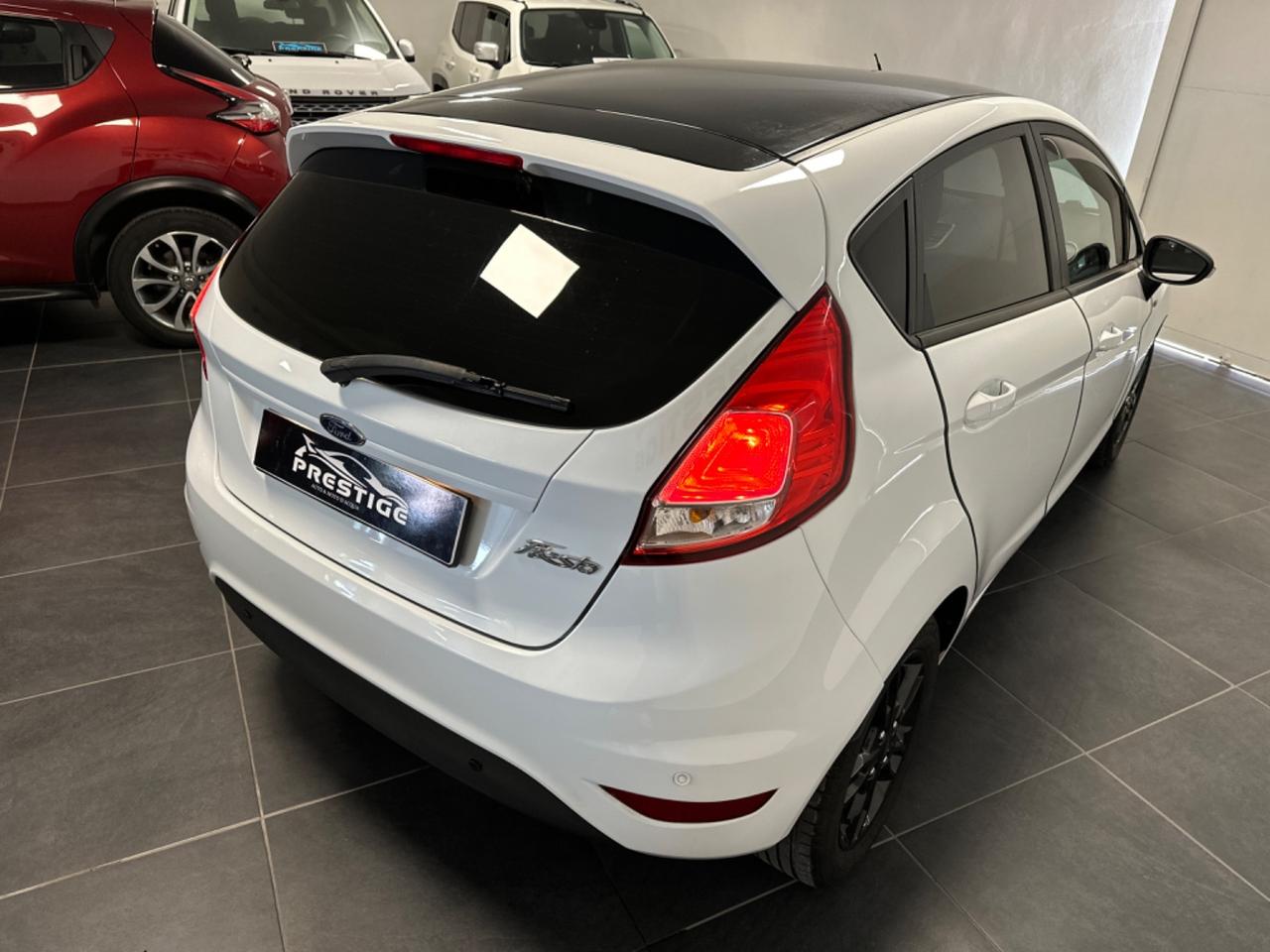 FORD FIESTA 1.5 TDCi 75CV BLACK & WHITE EDITION