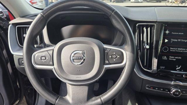 VOLVO XC60 B4 (d) AWD Geartronic Momentum PERMUTE